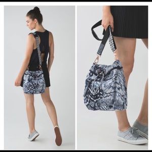 Lululemon RARE Wanderlust Diversity Bag handbag